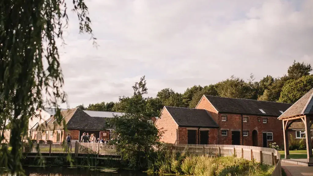 Hanbury Barns - Dappa
